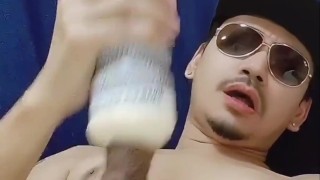 Thai guy fuck sextoy หนุ่มไทยเย็ดหีกระป๋องแน่นรูเสียวสุดๆ